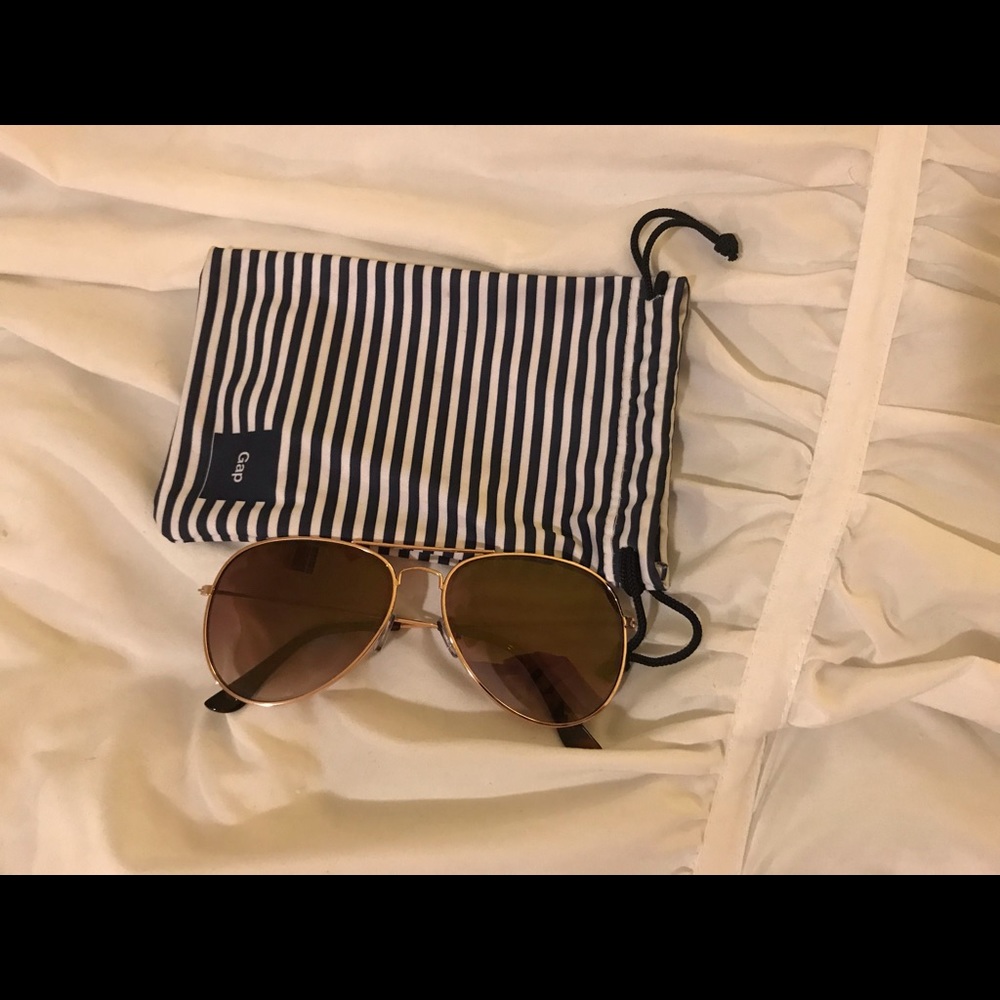 GAP aviators